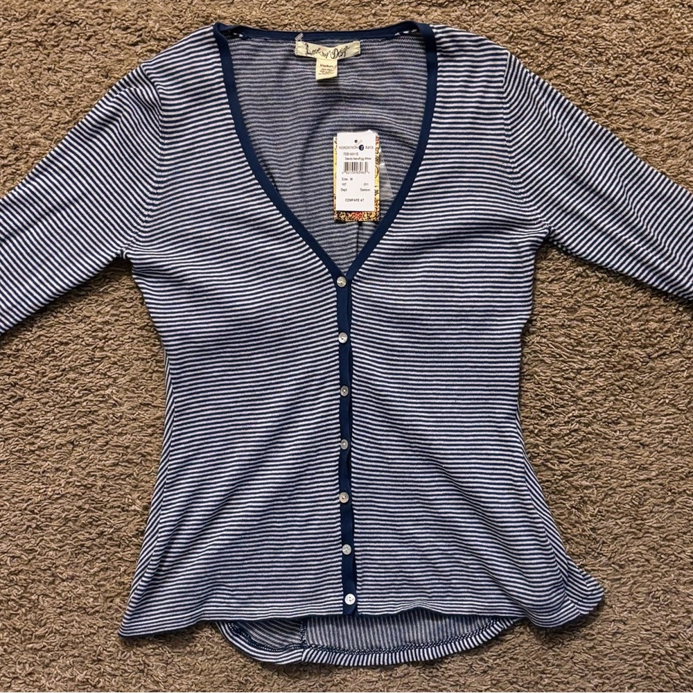 Love By Design NWT Woman’s Md Navy and White Striped Button Up Top Pleated Back